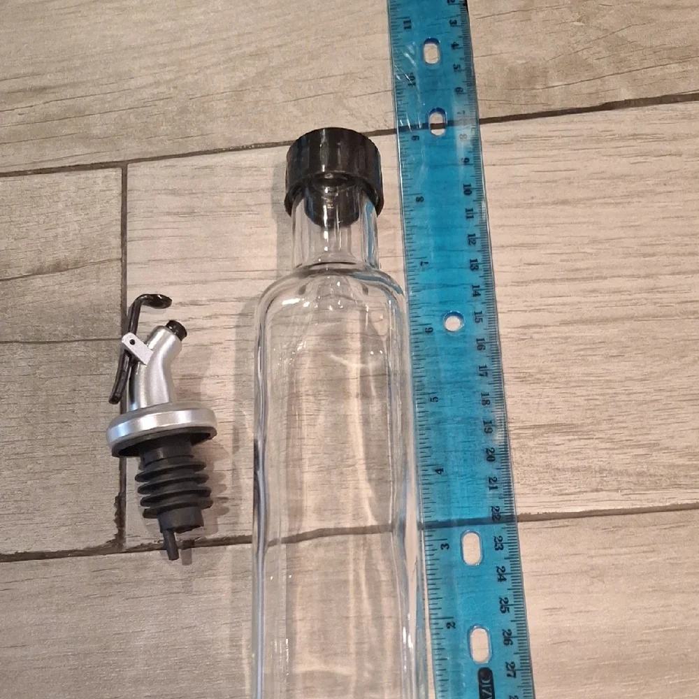 🦔Glass Oil Dispenser with Black Cap💘